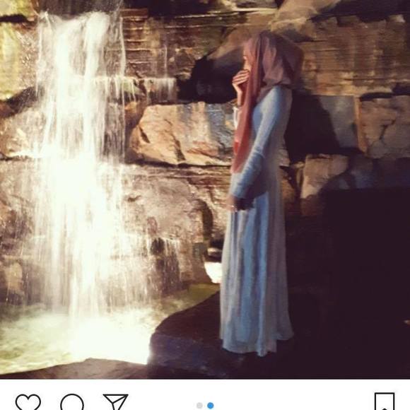 Meet your Posher, Fiaza - Picture 1 of 1